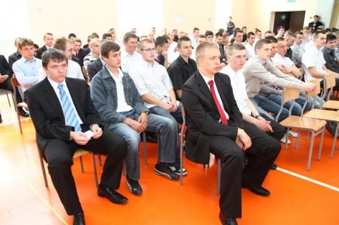 Zakończenie roku ZSZ nr 1(29.04.2011) - zdjęcie #14 - eOstroleka.pl