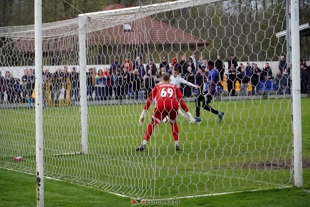 KS CK Troszyn - Legia II Warszawa [19.04.2023] - zdjęcie #77 - eOstroleka.pl