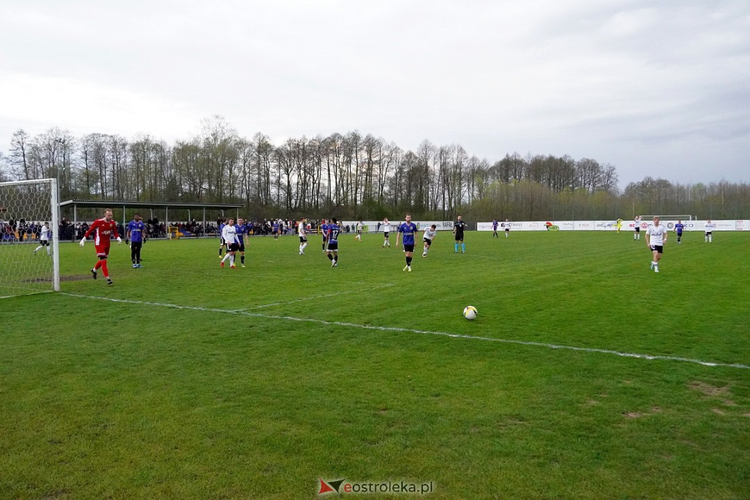 KS CK Troszyn - Legia II Warszawa [19.04.2023] - zdjęcie #71 - eOstroleka.pl