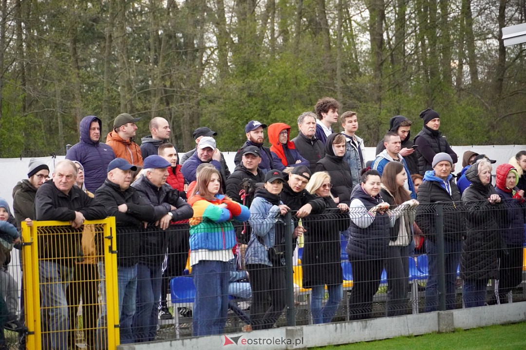 KS CK Troszyn - Legia II Warszawa [19.04.2023] - zdjęcie #64 - eOstroleka.pl