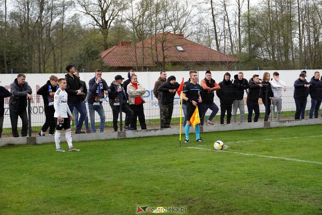 KS CK Troszyn - Legia II Warszawa [19.04.2023] - zdjęcie #61 - eOstroleka.pl