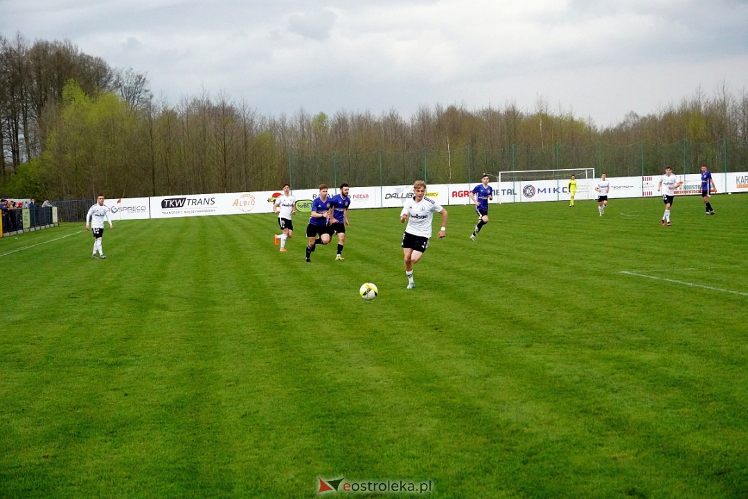 KS CK Troszyn - Legia II Warszawa [19.04.2023] - zdjęcie #51 - eOstroleka.pl