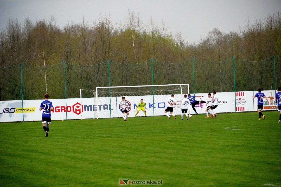 KS CK Troszyn - Legia II Warszawa [19.04.2023] - zdjęcie #45 - eOstroleka.pl