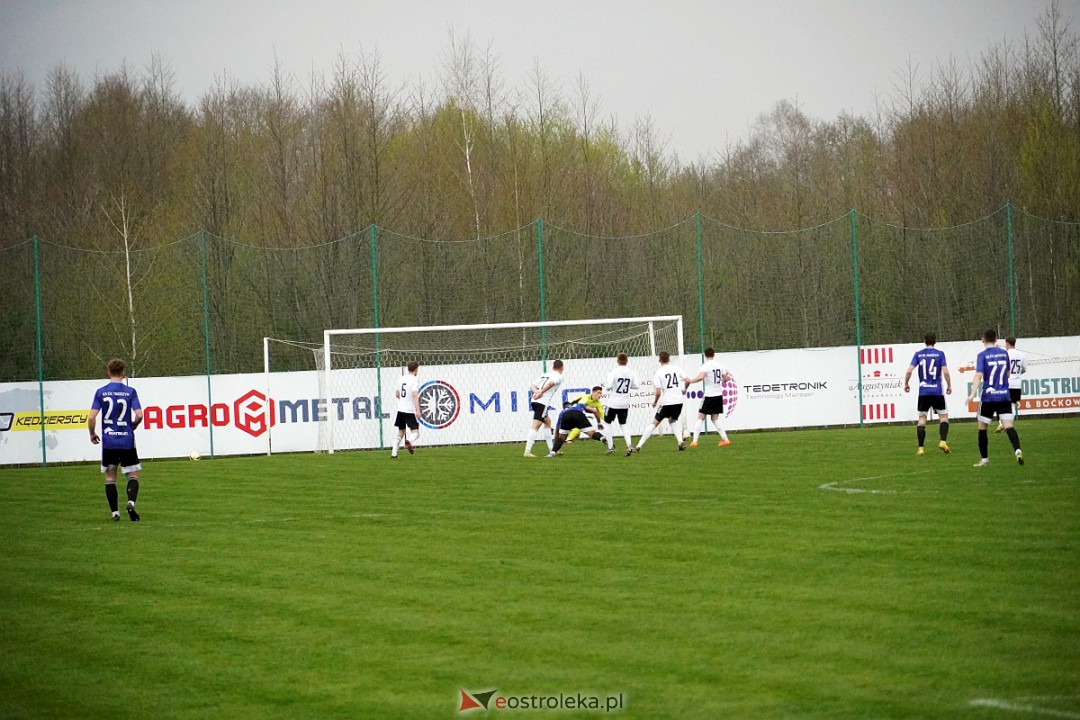 KS CK Troszyn - Legia II Warszawa [19.04.2023] - zdjęcie #43 - eOstroleka.pl