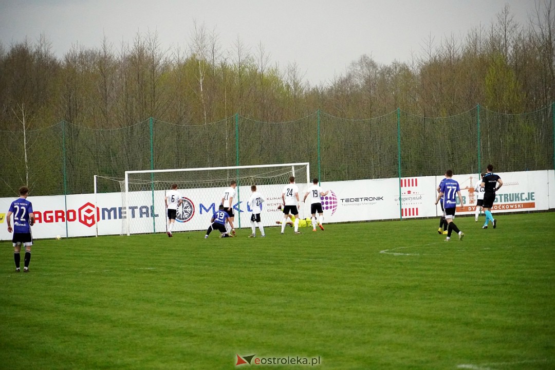 KS CK Troszyn - Legia II Warszawa [19.04.2023] - zdjęcie #41 - eOstroleka.pl