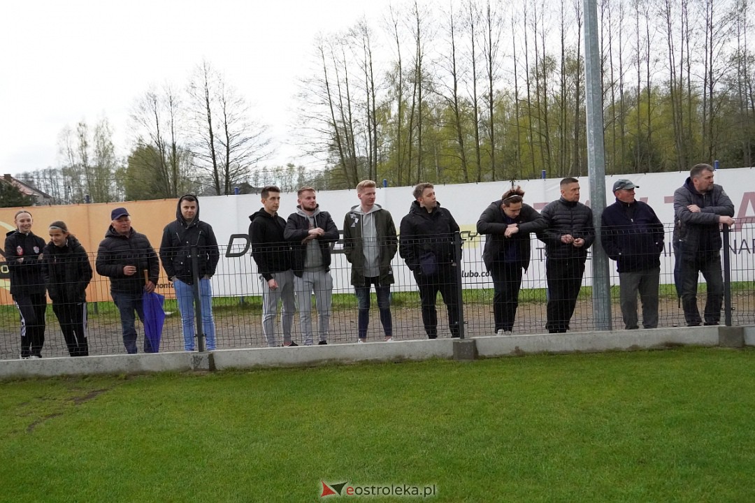 KS CK Troszyn - Legia II Warszawa [19.04.2023] - zdjęcie #36 - eOstroleka.pl