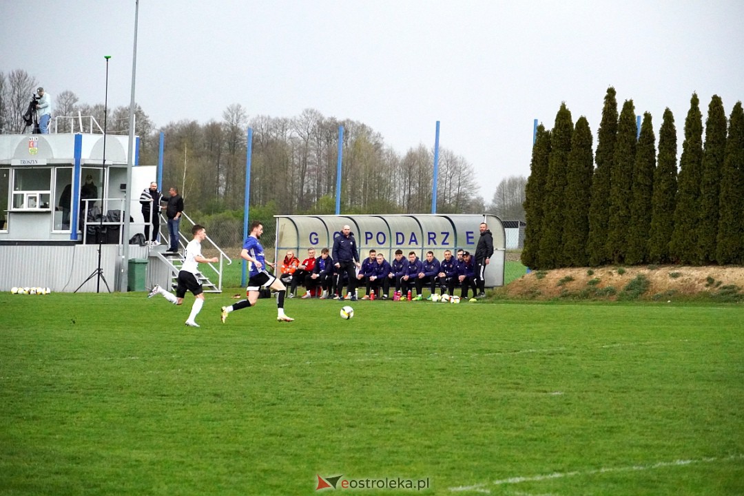 KS CK Troszyn - Legia II Warszawa [19.04.2023] - zdjęcie #34 - eOstroleka.pl