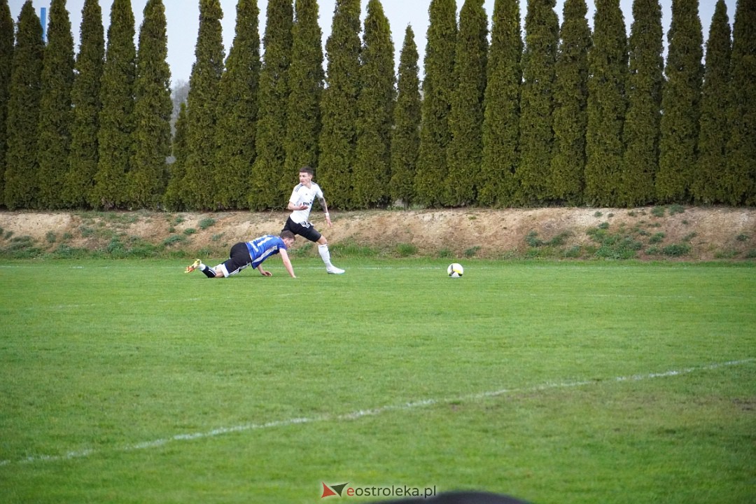 KS CK Troszyn - Legia II Warszawa [19.04.2023] - zdjęcie #32 - eOstroleka.pl