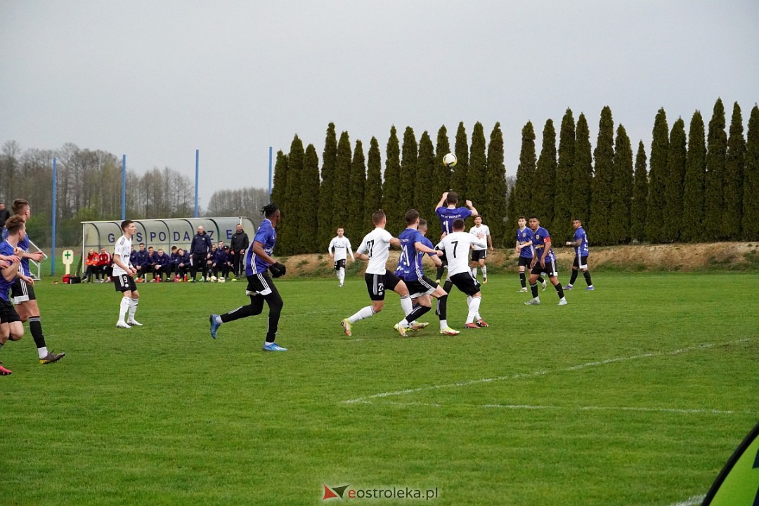 KS CK Troszyn - Legia II Warszawa [19.04.2023] - zdjęcie #28 - eOstroleka.pl