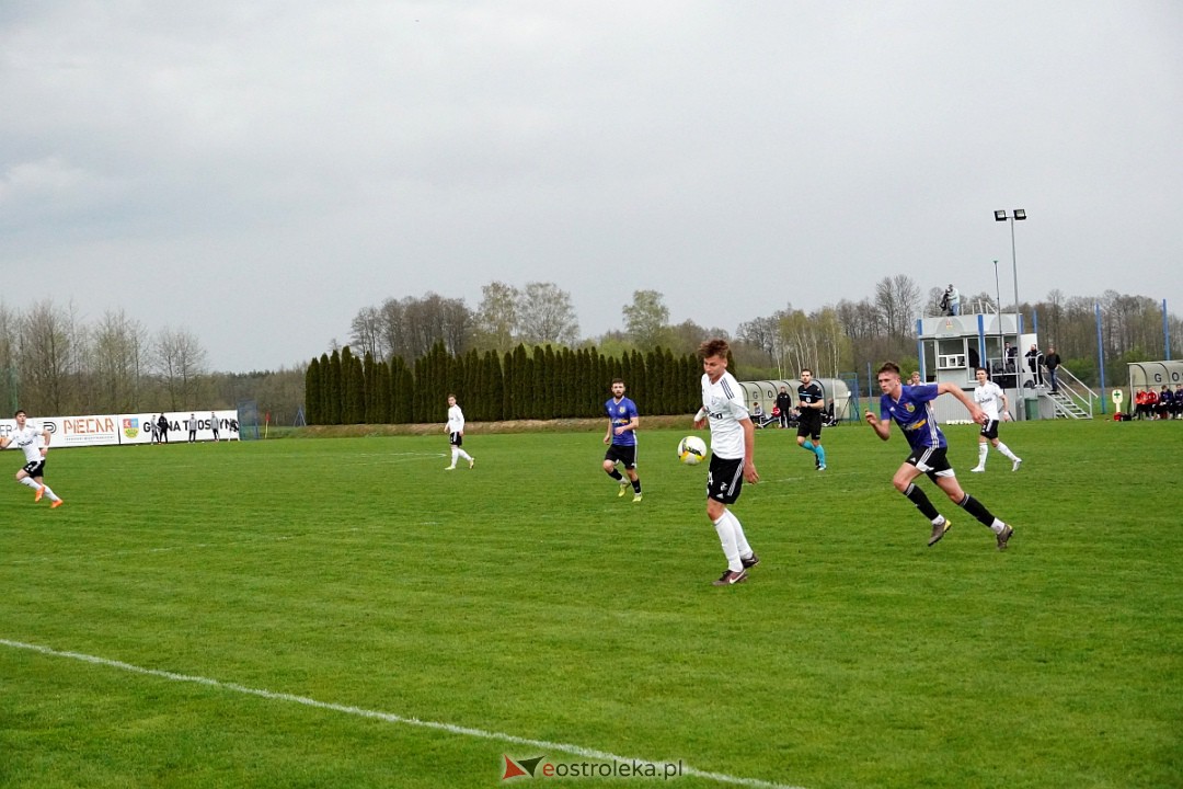 KS CK Troszyn - Legia II Warszawa [19.04.2023] - zdjęcie #25 - eOstroleka.pl