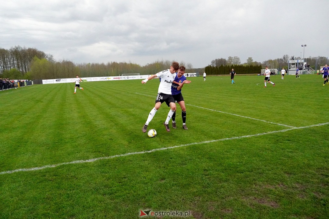 KS CK Troszyn - Legia II Warszawa [19.04.2023] - zdjęcie #20 - eOstroleka.pl