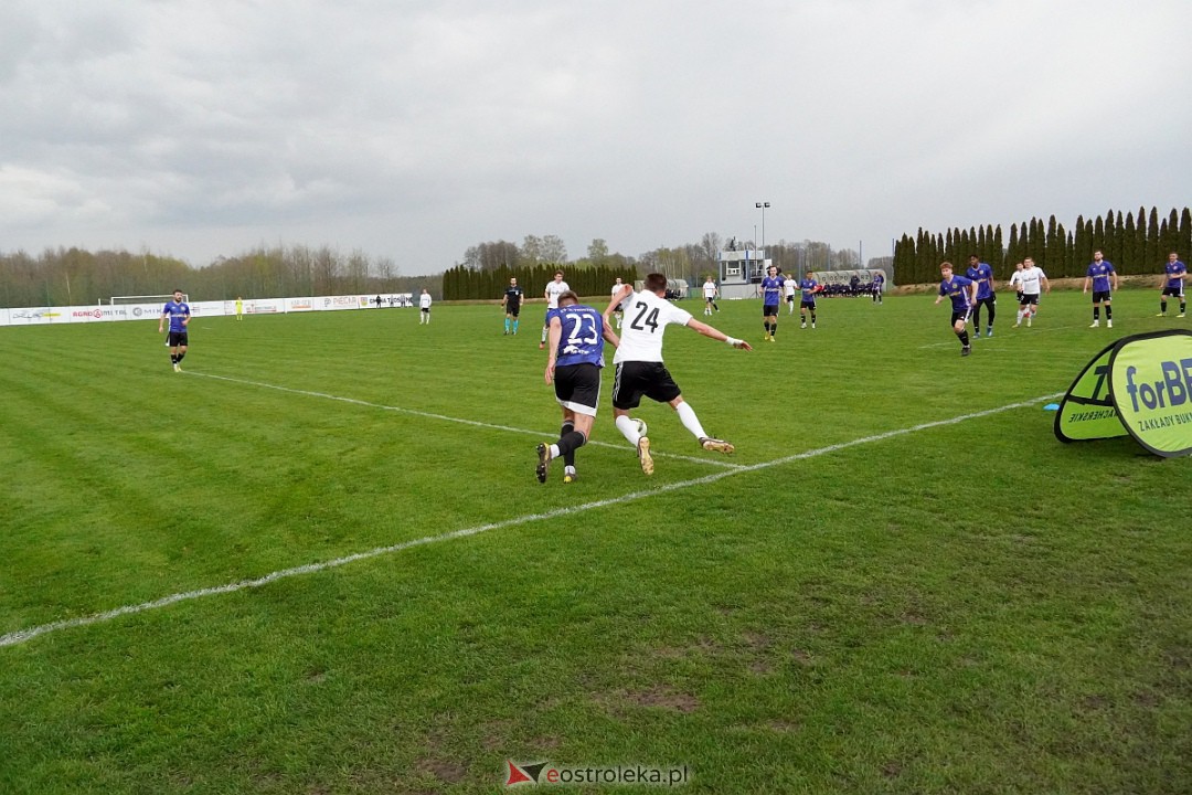 KS CK Troszyn - Legia II Warszawa [19.04.2023] - zdjęcie #19 - eOstroleka.pl