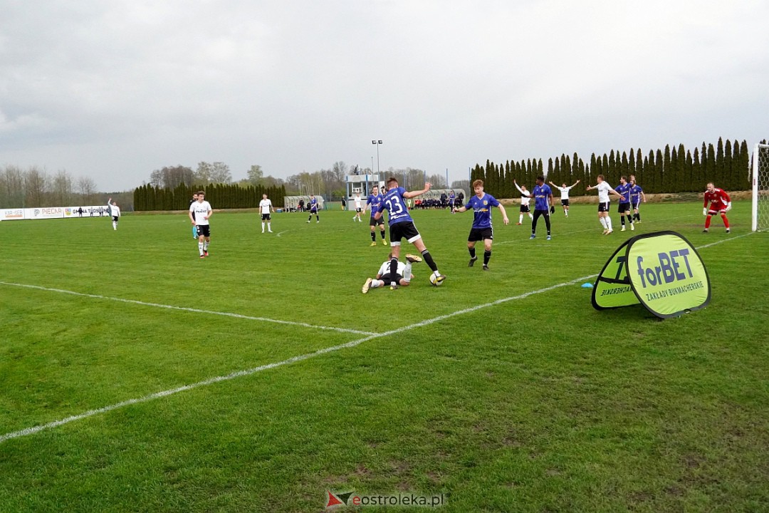 KS CK Troszyn - Legia II Warszawa [19.04.2023] - zdjęcie #18 - eOstroleka.pl