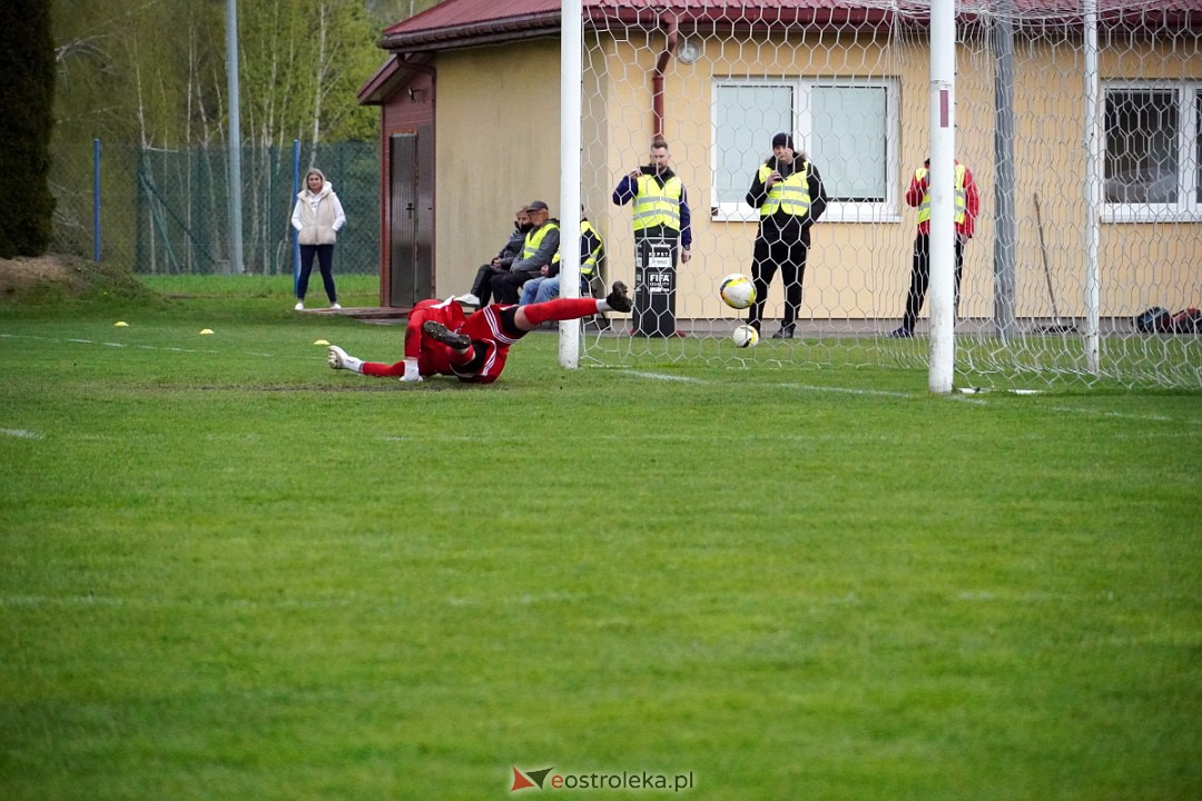 KS CK Troszyn - Legia II Warszawa [19.04.2023] - zdjęcie #14 - eOstroleka.pl
