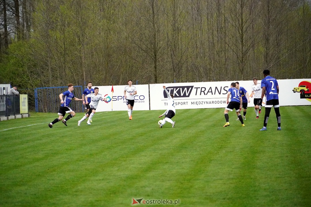 KS CK Troszyn - Legia II Warszawa [19.04.2023] - zdjęcie #11 - eOstroleka.pl