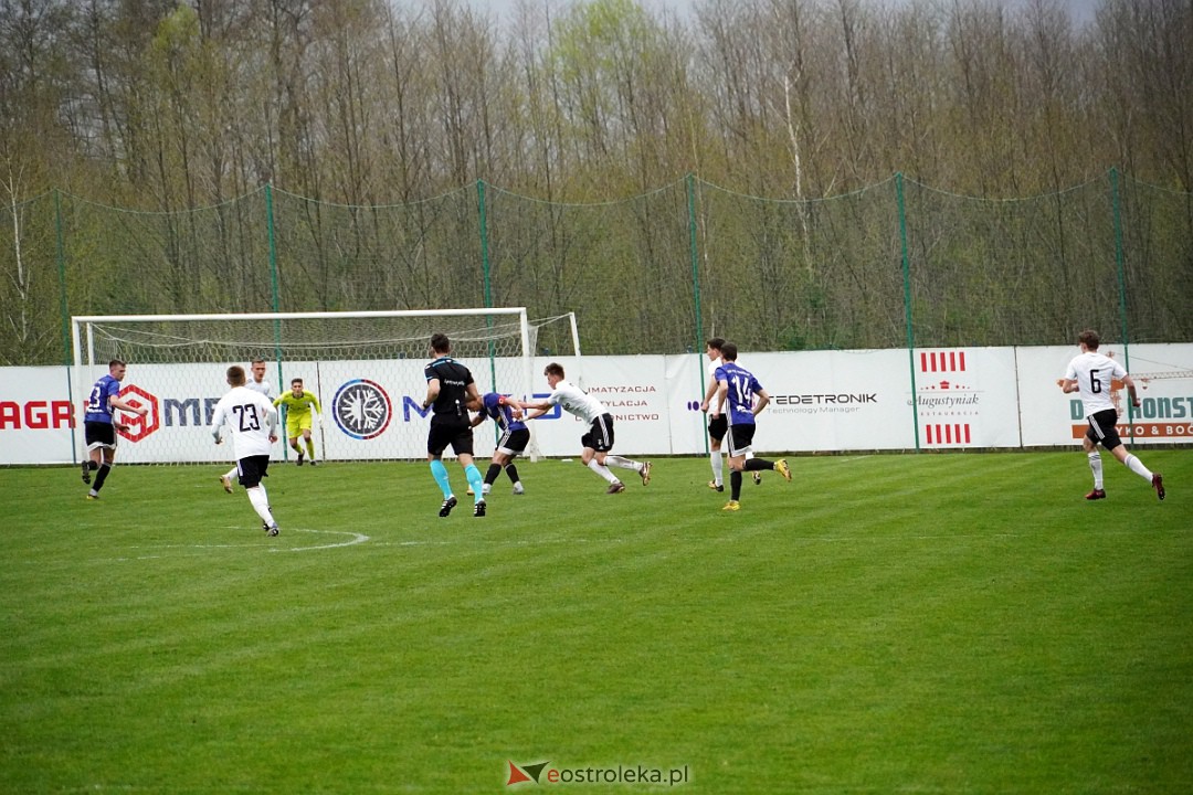 KS CK Troszyn - Legia II Warszawa [19.04.2023] - zdjęcie #5 - eOstroleka.pl