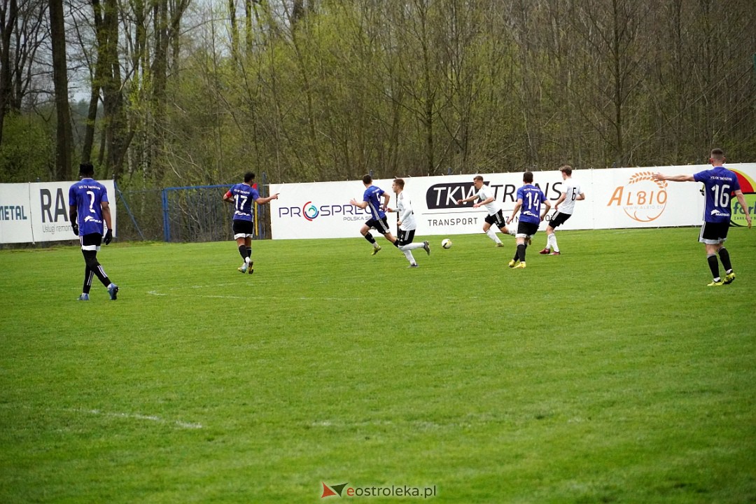 KS CK Troszyn - Legia II Warszawa [19.04.2023] - zdjęcie #2 - eOstroleka.pl
