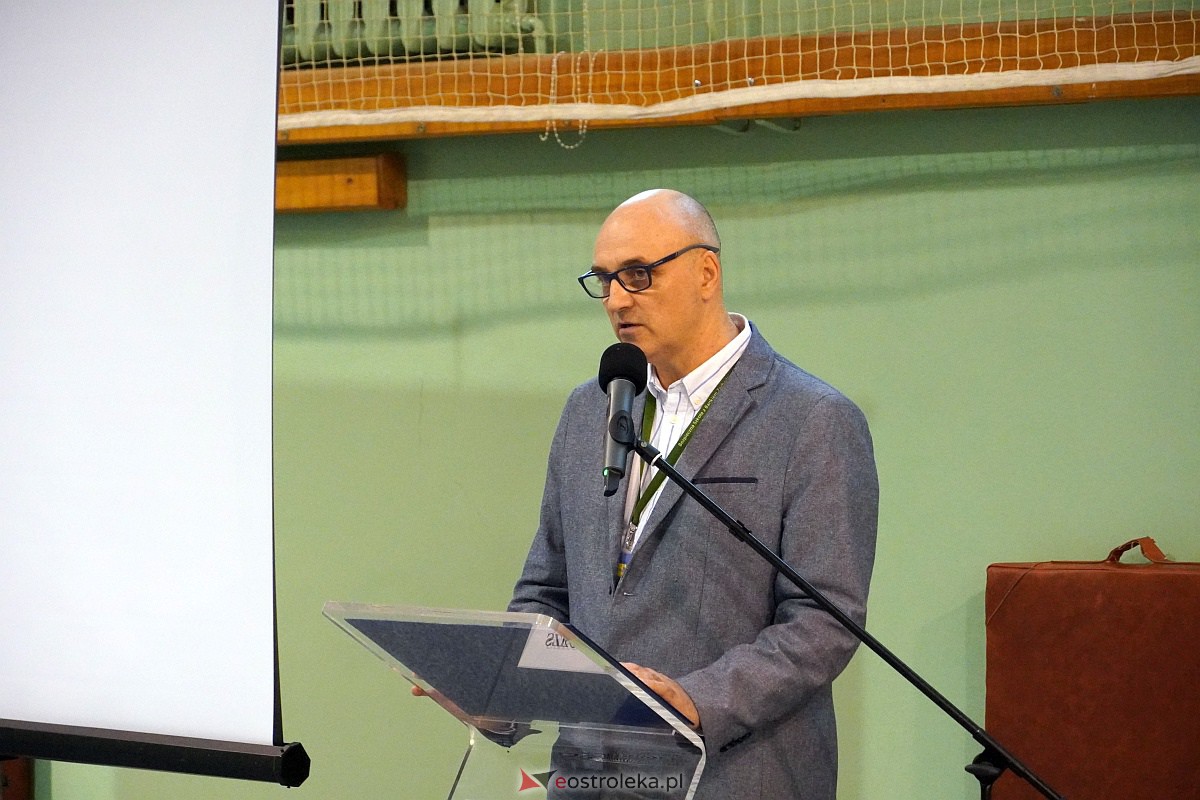 Konferencja „Autyzm – drogowskazy” w SP nr 4 w Ostrołęce [19.04.2023] - zdjęcie #11 - eOstroleka.pl