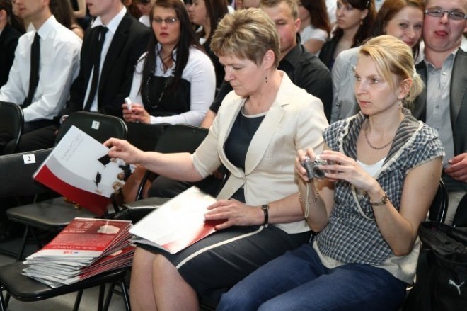 Zakończenie roku w ZSZ nr 4 (29.04.2011) - zdjęcie #29 - eOstroleka.pl