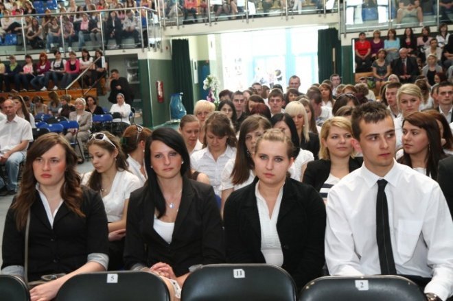 Zakończenie roku w ZSZ nr 4 (29.04.2011) - zdjęcie #23 - eOstroleka.pl