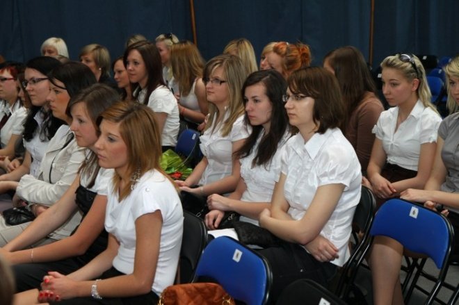 Zakończenie roku w ZSZ nr 4 (29.04.2011) - zdjęcie #8 - eOstroleka.pl