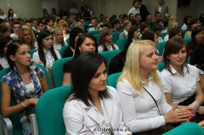 Zakończenie roku w ZSZ nr 3 (29.04.2011) - zdjęcie #20 - eOstroleka.pl