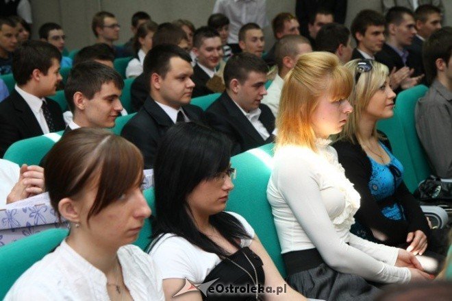 Zakończenie roku w ZSZ nr 3 (29.04.2011) - zdjęcie #17 - eOstroleka.pl