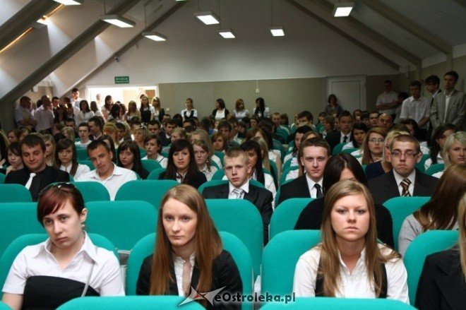 Zakończenie roku w ZSZ nr 3 (29.04.2011) - zdjęcie #6 - eOstroleka.pl