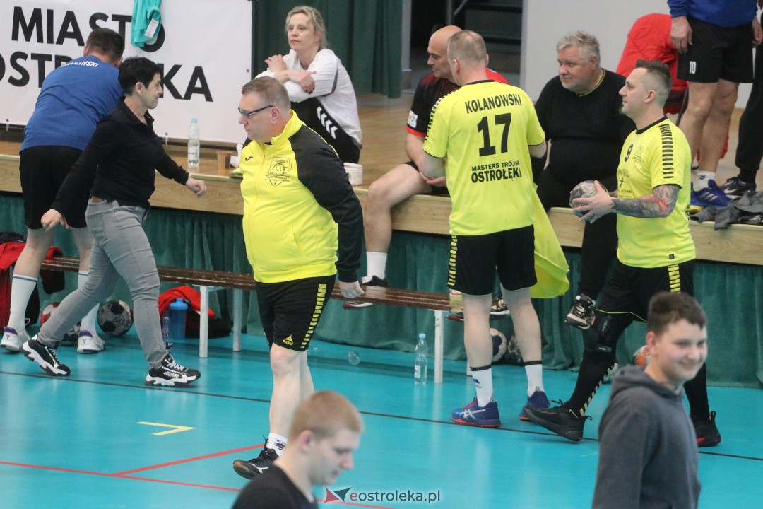 Turniej masters w piłce ręcznej [22.04.2023] - zdjęcie #81 - eOstroleka.pl