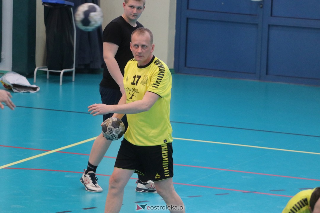 Turniej masters w piłce ręcznej [22.04.2023] - zdjęcie #76 - eOstroleka.pl