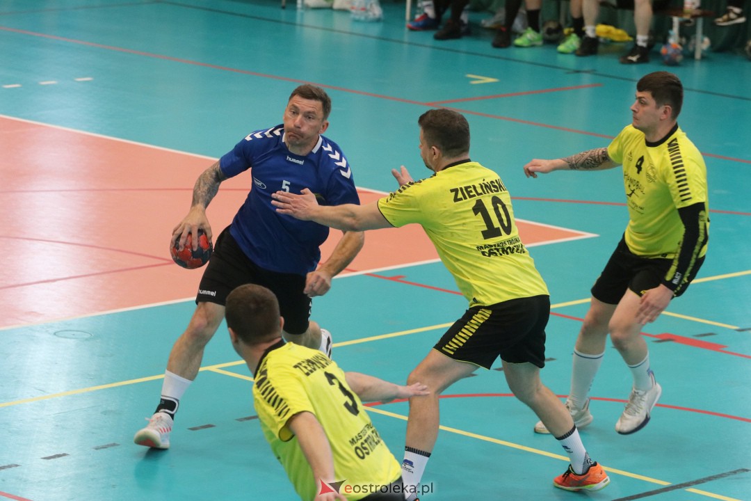 Turniej masters w piłce ręcznej [22.04.2023] - zdjęcie #60 - eOstroleka.pl