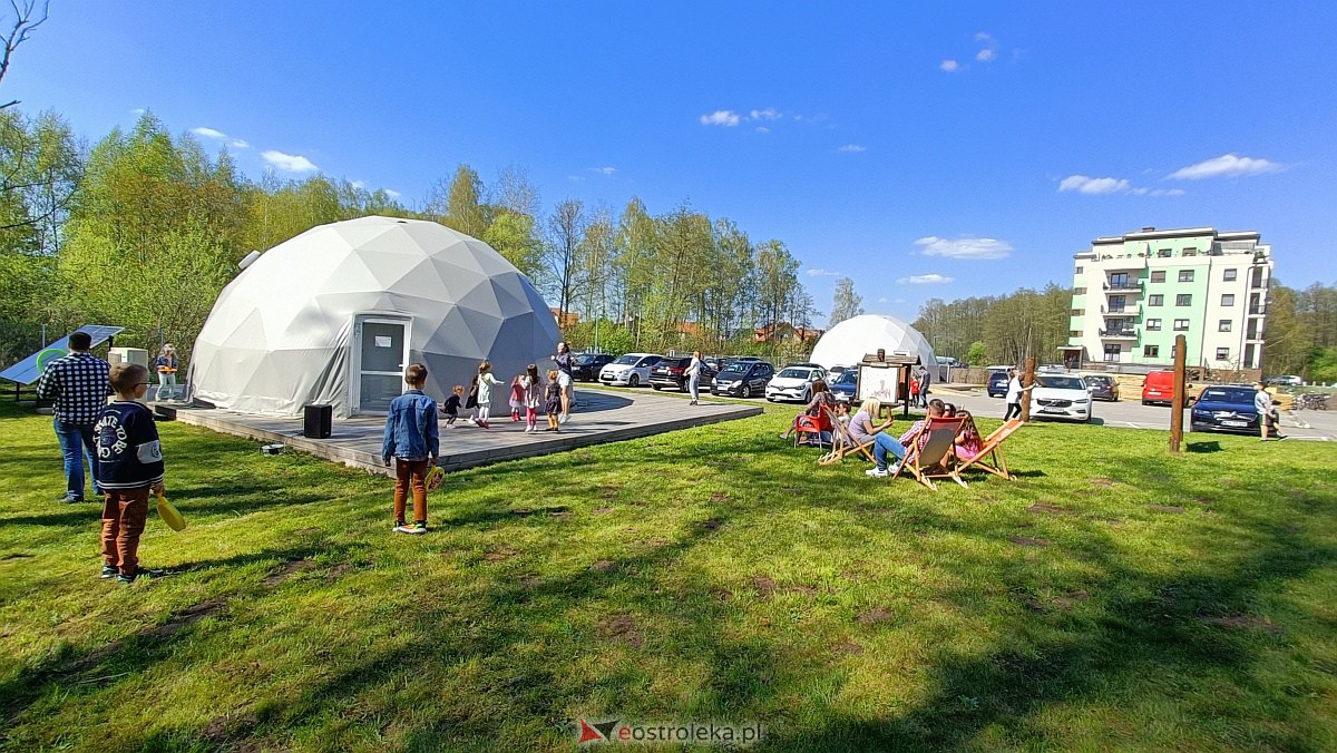 Ostrołęka świętuje Dzień Ziemi. Rodzinny piknik w Multimedialnym Centrum Natura [23.04.2023] - zdjęcie #36 - eOstroleka.pl