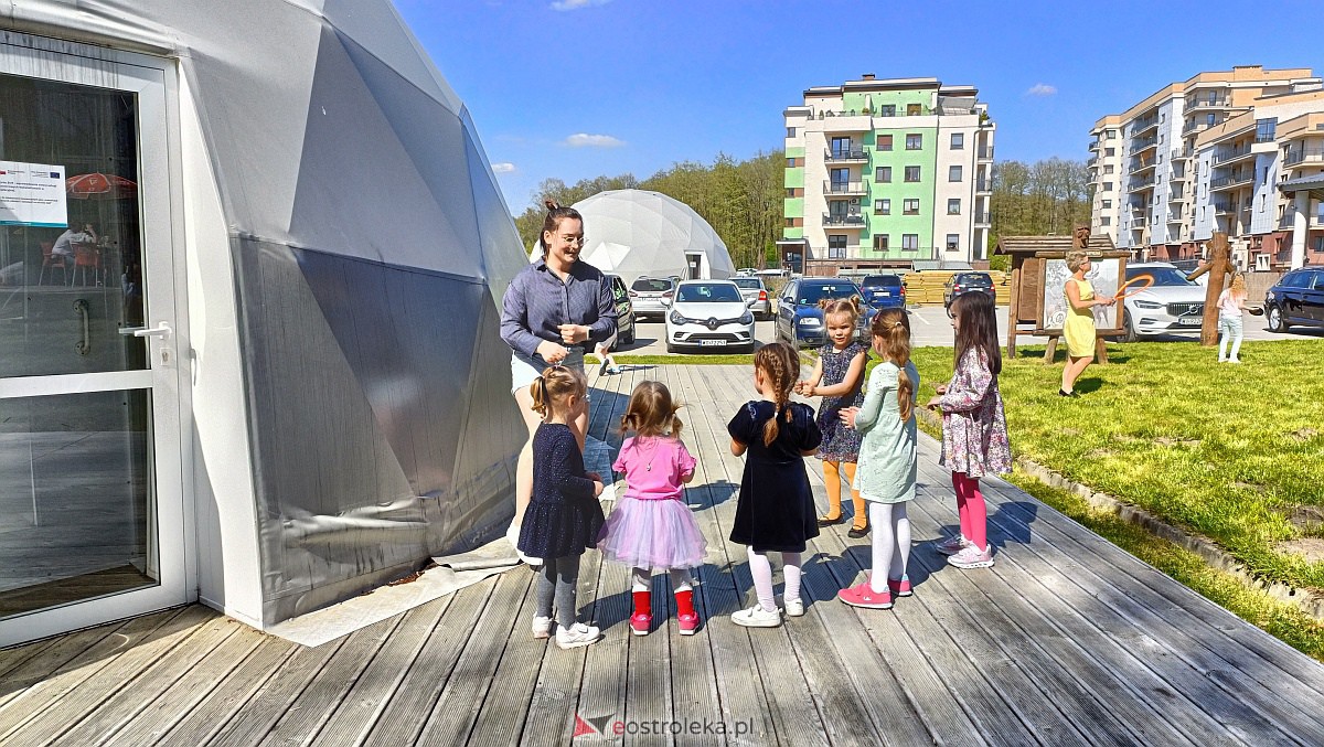 Ostrołęka świętuje Dzień Ziemi. Rodzinny piknik w Multimedialnym Centrum Natura [23.04.2023] - zdjęcie #28 - eOstroleka.pl