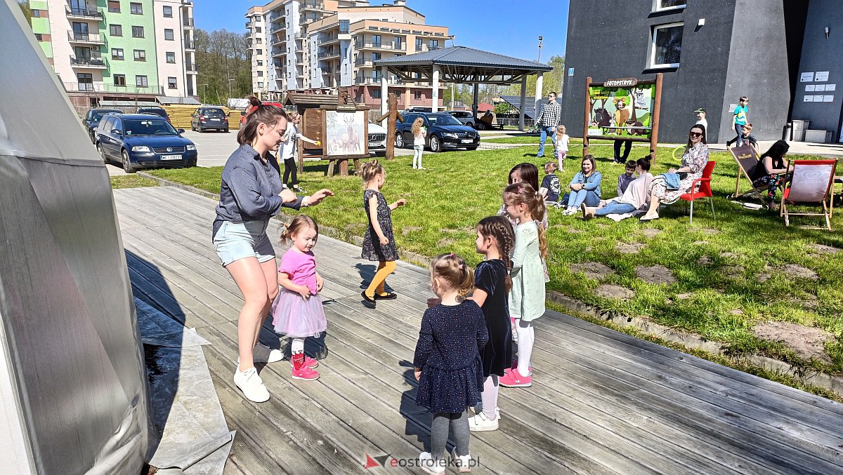 Ostrołęka świętuje Dzień Ziemi. Rodzinny piknik w Multimedialnym Centrum Natura [23.04.2023] - zdjęcie #35 - eOstroleka.pl