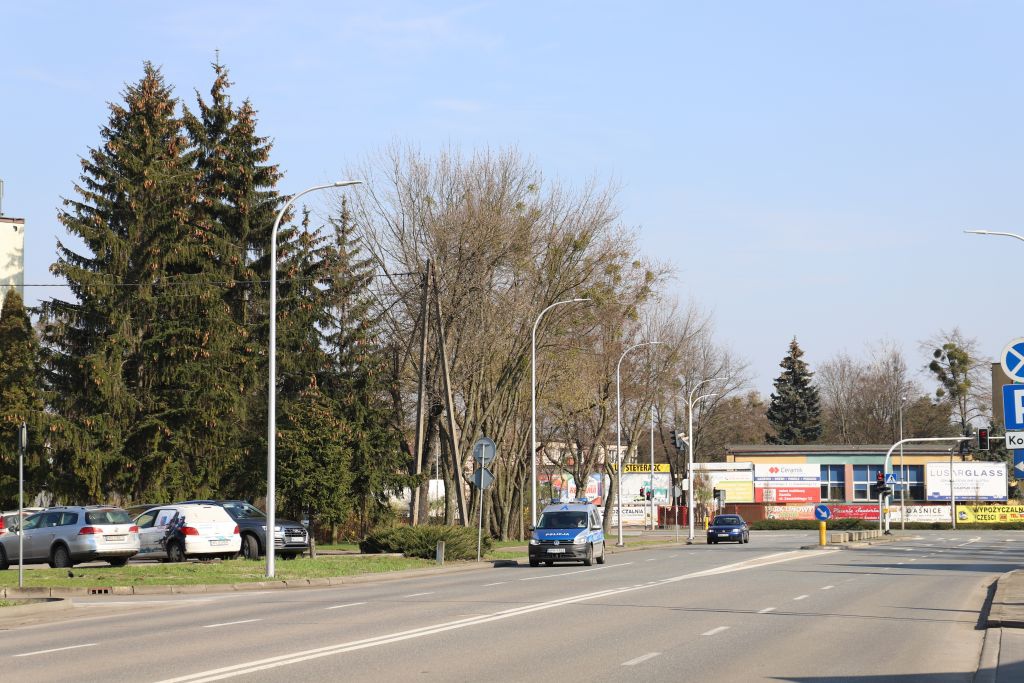 Ostrołęka: Wymieniają uliczne latarnie w centrum miasta [25.04.2023] - zdjęcie #3 - eOstroleka.pl