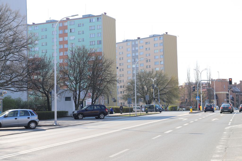 Ostrołęka: Wymieniają uliczne latarnie w centrum miasta [25.04.2023] - zdjęcie #17 - eOstroleka.pl