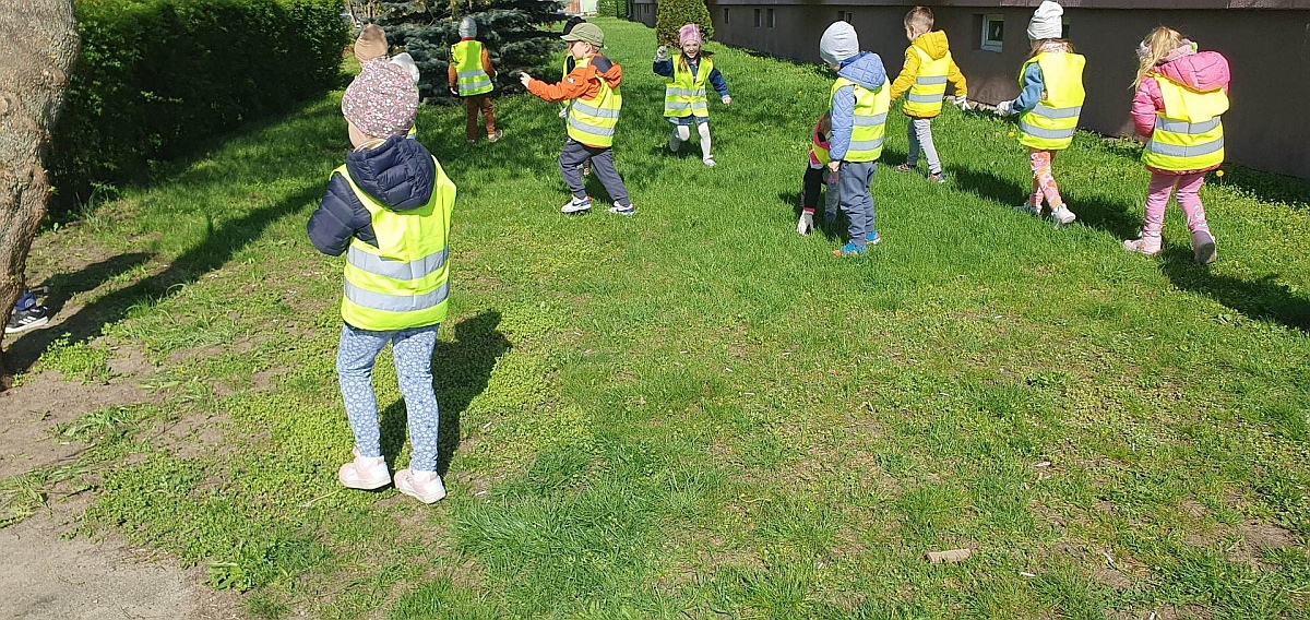 “Kraina Radości” w akcji “Sprzątamy dla Polski” [21.04.2023] - zdjęcie #3 - eOstroleka.pl