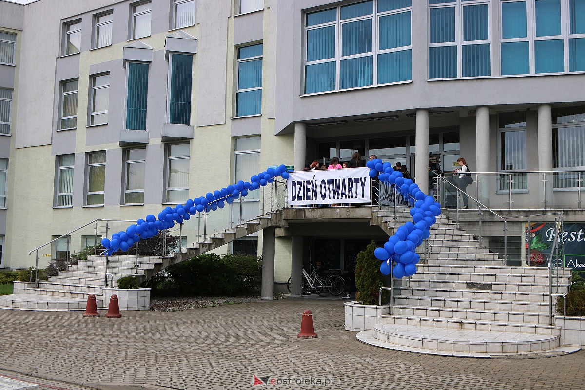 Dzień otwarty w Wyższej Szkole Administracji Publicznej [25.04.2023] - zdjęcie #43 - eOstroleka.pl
