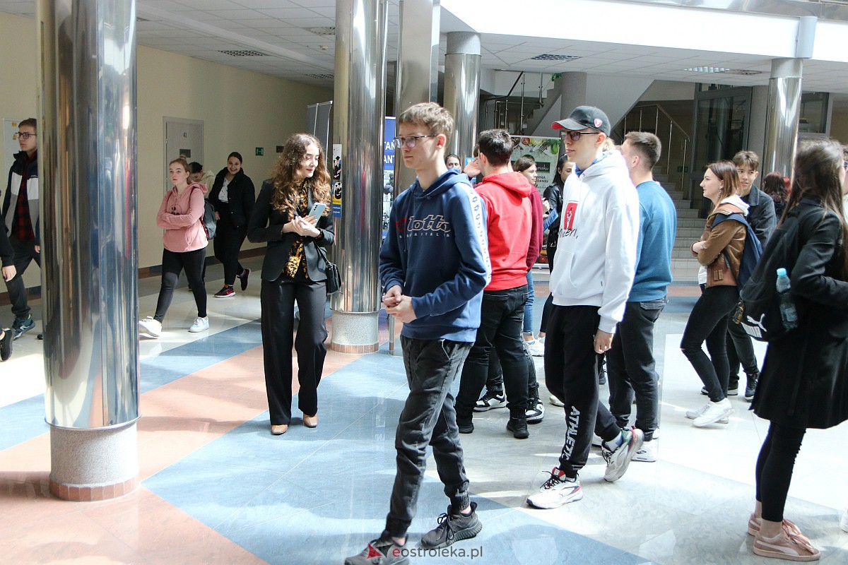 Dzień otwarty w Wyższej Szkole Administracji Publicznej [25.04.2023] - zdjęcie #33 - eOstroleka.pl