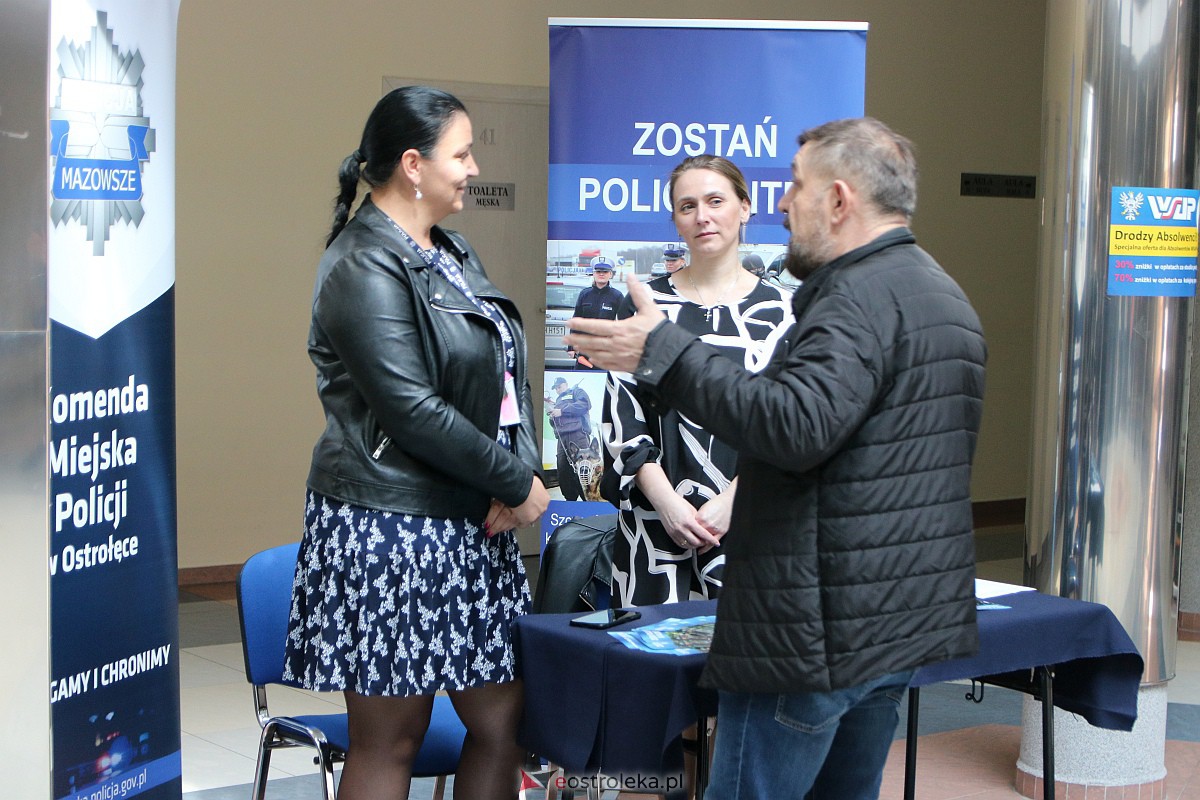 Dzień otwarty w Wyższej Szkole Administracji Publicznej [25.04.2023] - zdjęcie #27 - eOstroleka.pl