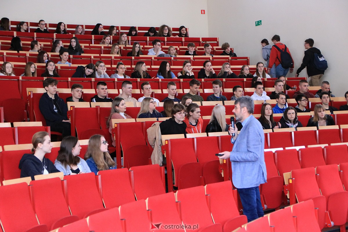 Dzień otwarty w Wyższej Szkole Administracji Publicznej [25.04.2023] - zdjęcie #1 - eOstroleka.pl