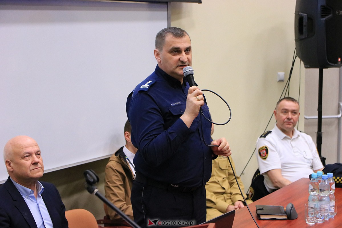 Rozmawiali z młodzieżą o bezpieczeństwie w sieci i cyberprzestępstwach [25.04.2023] - zdjęcie #38 - eOstroleka.pl