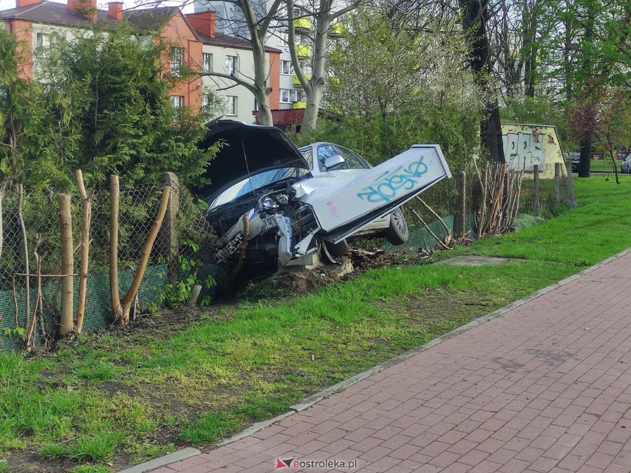 Wypadek na ul. Żreromskiego w Ostrołęce [26.04.2023] - zdjęcie #7 - eOstroleka.pl