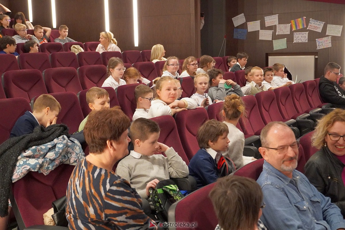 Podsumowanie projektu czytelniczego Literatura to nie bzdura prowadzonego przez pracowników Kultowni OCK i Filii Osiedlowej Nr 6 MBP w Ostrołęce [26.04.2023] - zdjęcie #20 - eOstroleka.pl