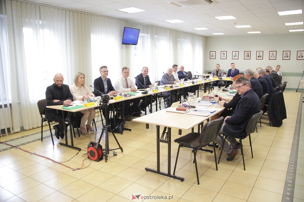 LXXX sesji Rady Miasta Ostrołęki [27.04.2023] - zdjęcie #13 - eOstroleka.pl