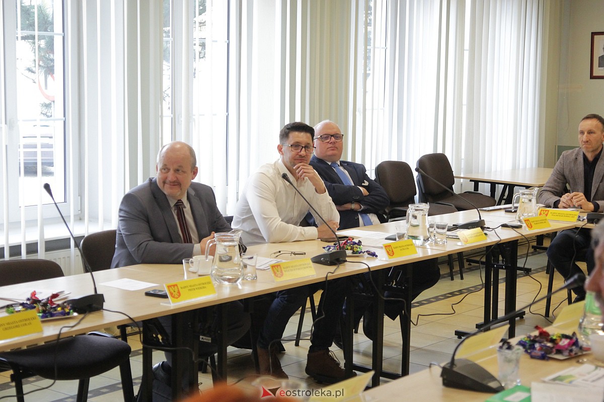 LXXX sesji Rady Miasta Ostrołęki [27.04.2023] - zdjęcie #9 - eOstroleka.pl