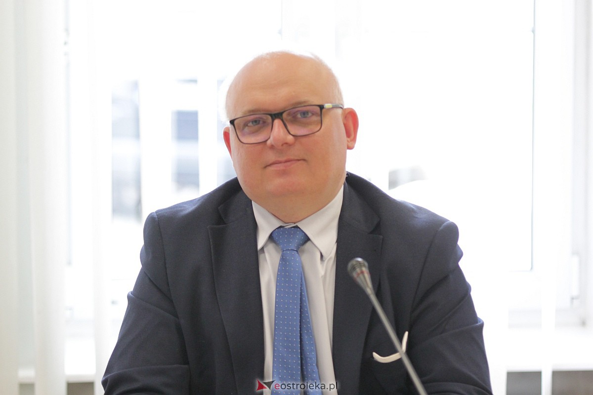 LXXX sesji Rady Miasta Ostrołęki [27.04.2023] - zdjęcie #7 - eOstroleka.pl