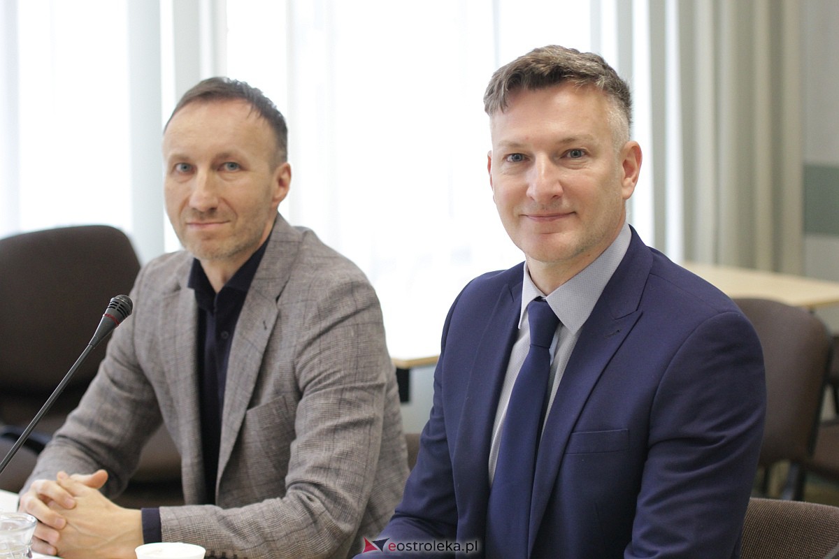 LXXX sesji Rady Miasta Ostrołęki [27.04.2023] - zdjęcie #4 - eOstroleka.pl