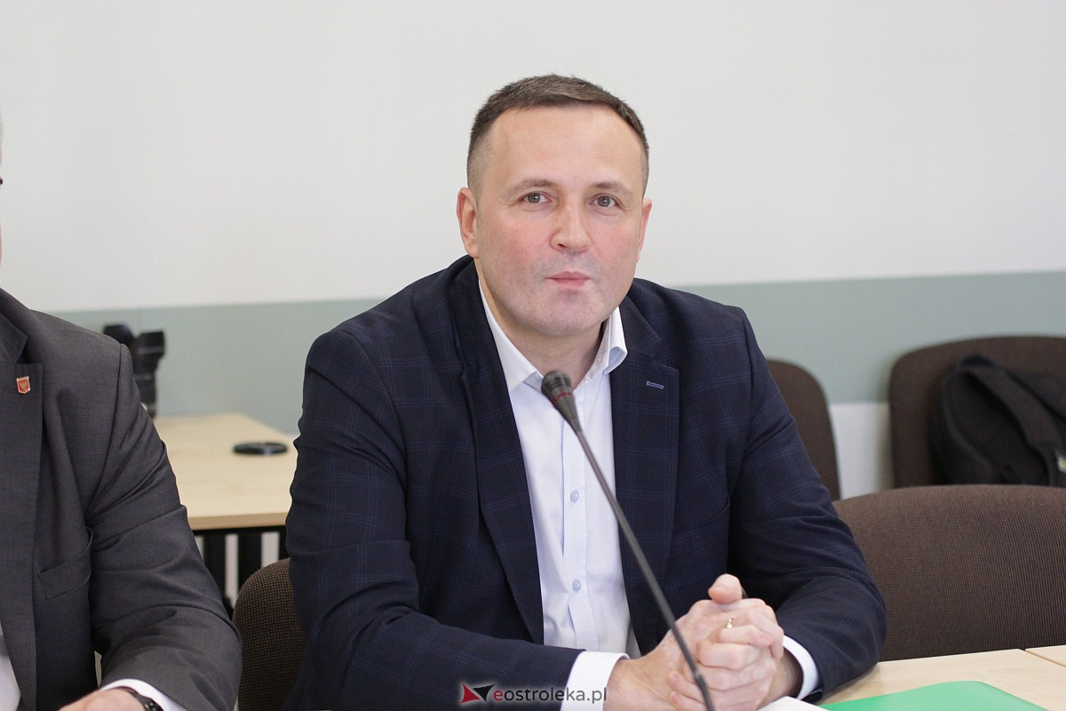 LXXX sesji Rady Miasta Ostrołęki [27.04.2023] - zdjęcie #3 - eOstroleka.pl