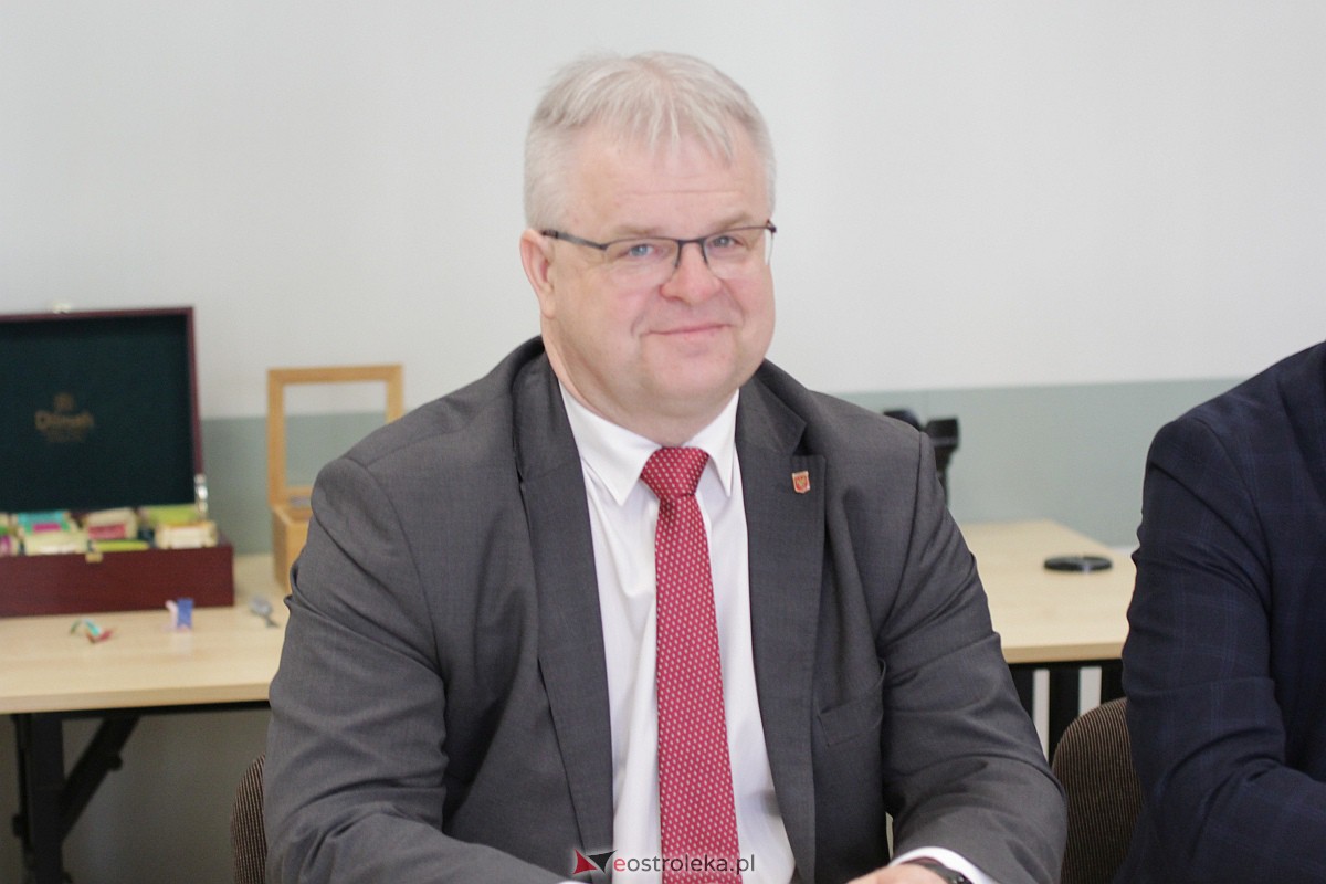 LXXX sesji Rady Miasta Ostrołęki [27.04.2023] - zdjęcie #2 - eOstroleka.pl